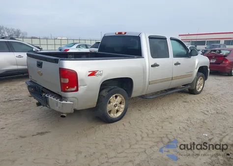 2011 Chevrolet Silverado 1500 Lt z USA, uszkodzony, nr VIN 3GCPKSE30BG168419